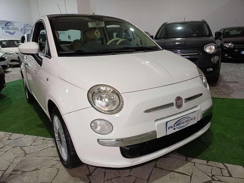 Usata Fiat 500 Lounge 75 CV (55 kW) 2009 Bianco Utilitaria