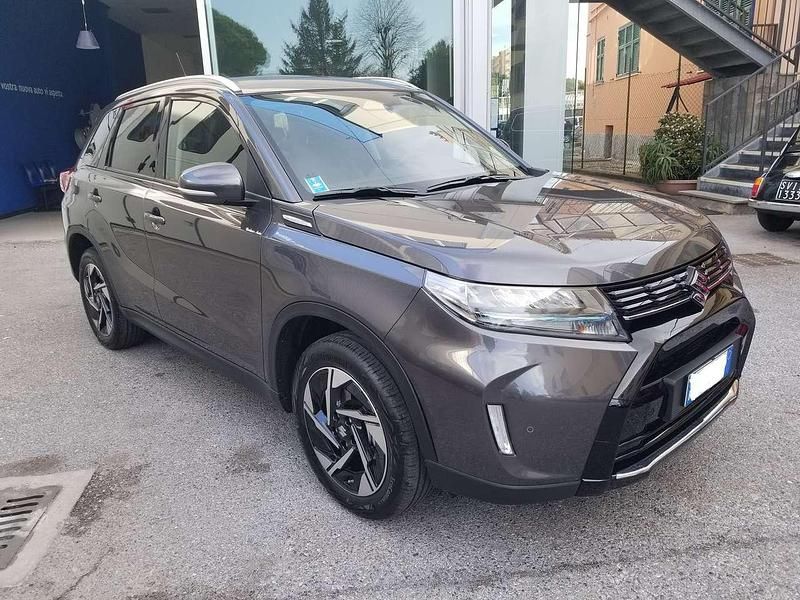 Nuova Suzuki Vitara 116 CV (85 kW) 2025 Grigio SUV
