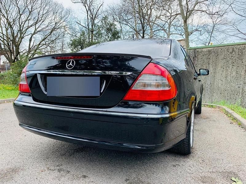 Usata Mercedes E220 2021 Nero Berlina