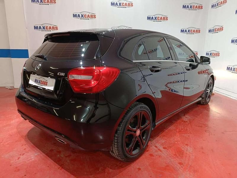 Usata Mercedes A180 109 CV (80 kW) 2013 Nero Berlina
