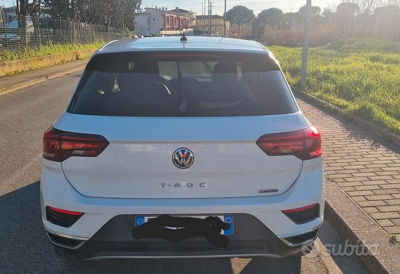Usata VW T-Roc 150 CV (110 kW) 2019 Bianco SUV