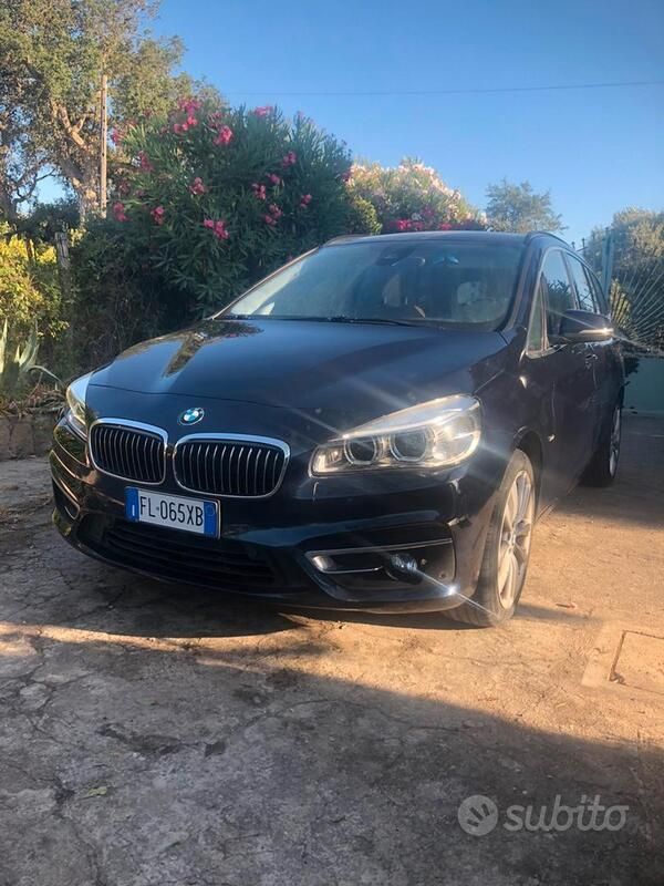 Usata BMW 220 Luxury Line 150 CV (110 kW) 2017 Blu Monovolume