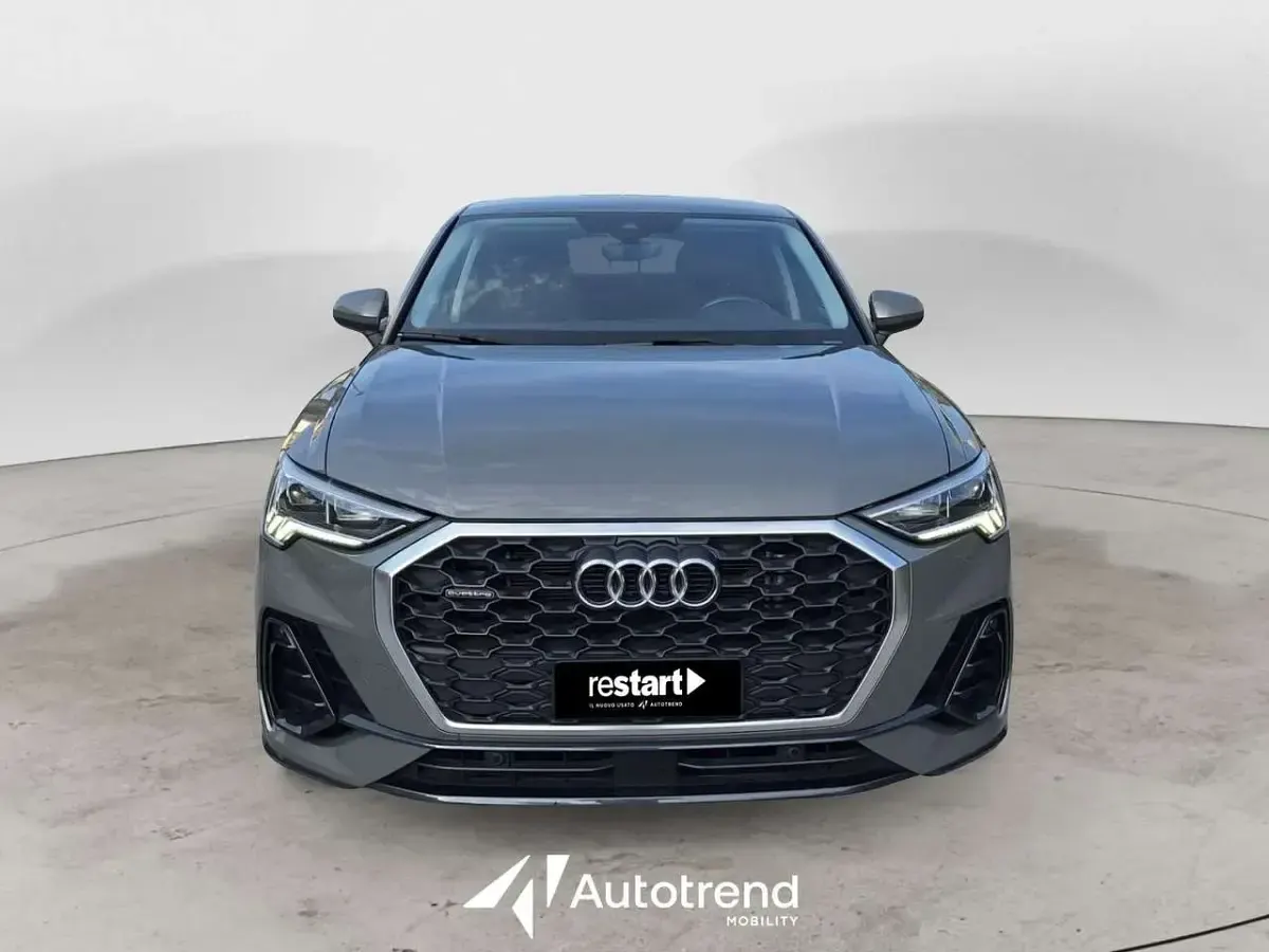 Usata Audi Q3 Business Plus 150 CV (110 kW) 2022 Grigio SUV