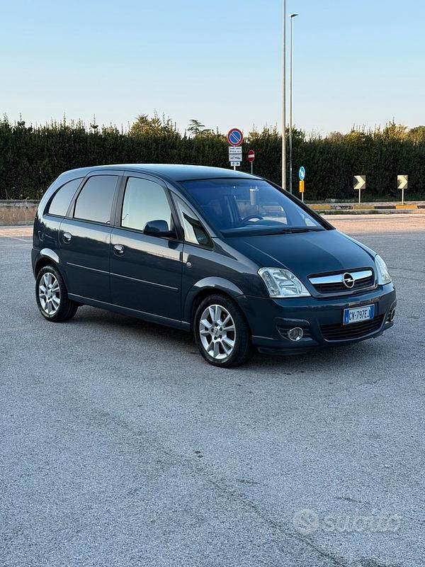 Usata Opel Meriva 101 CV (74 kW) 2008 Monovolume