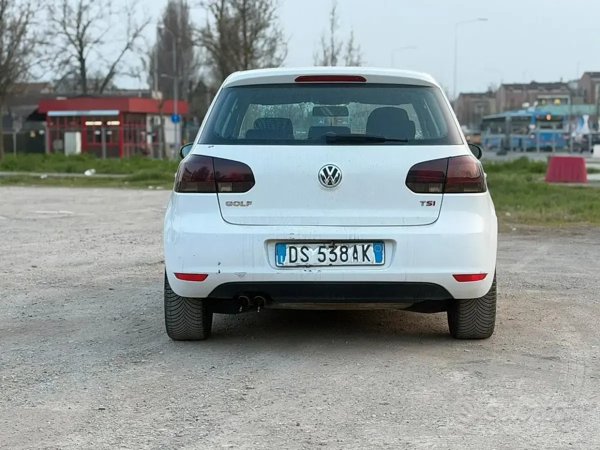 Usata VW Golf VI 160 CV (117 kW) 2009 Bianco Utilitaria