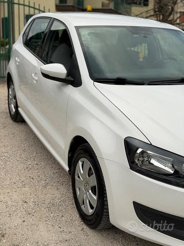 Usata VW Polo 75 CV (55 kW) 2013 Bianco Utilitaria