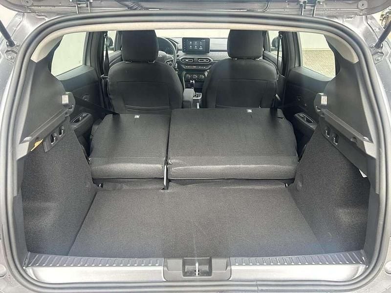 Usata Dacia Sandero Expression 91 CV (66 kW) 2024 Grigio Berlina