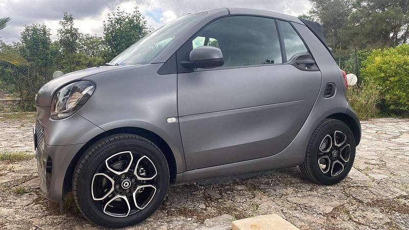 Usata Smart ForTwo Electric Drive Passion 41 kW (56 CV) 2019 Grigio Cabrio