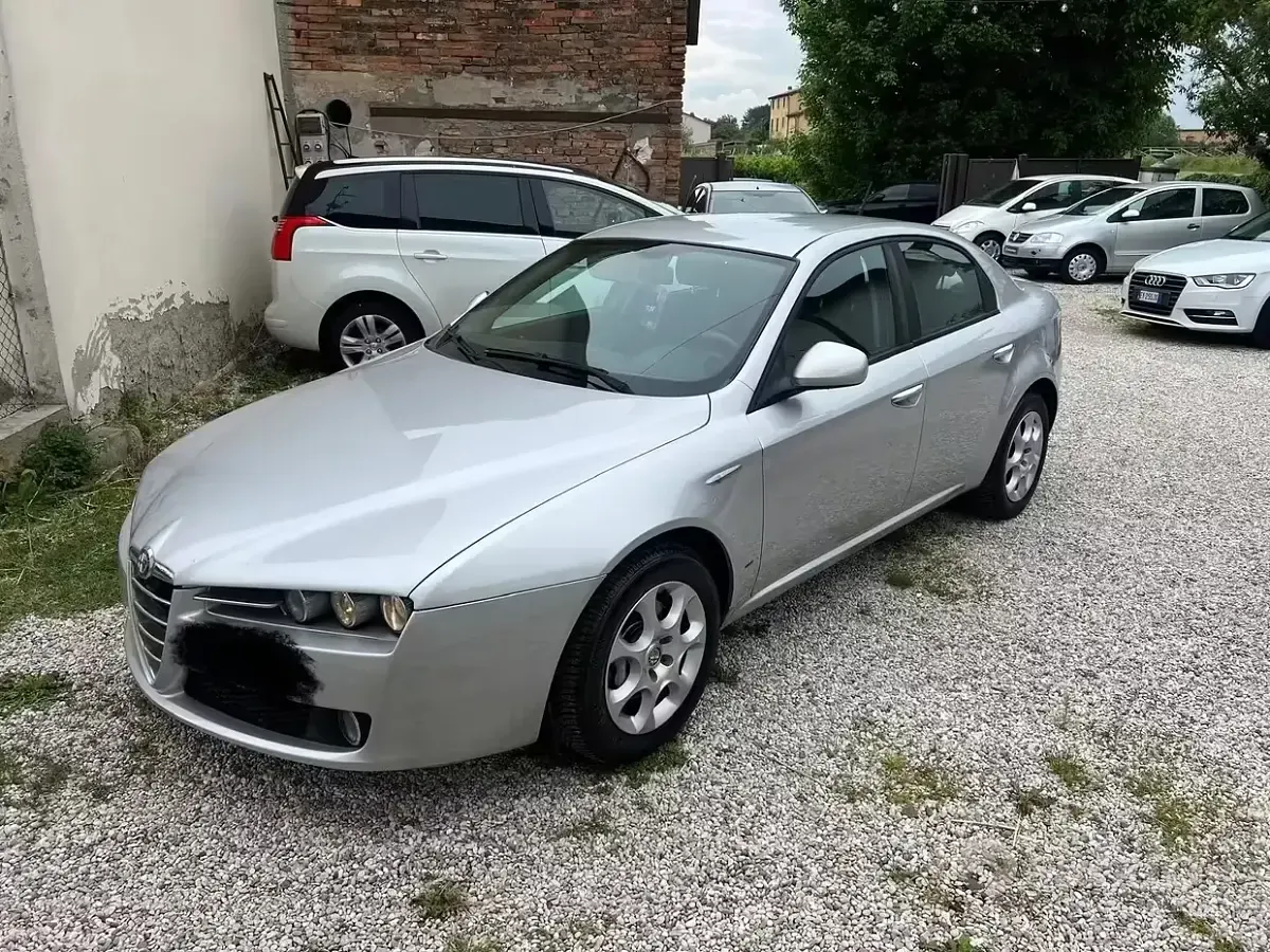 Usata Alfa Romeo 159 Progression 140 CV (102 kW) 2009 Grigio Berlina