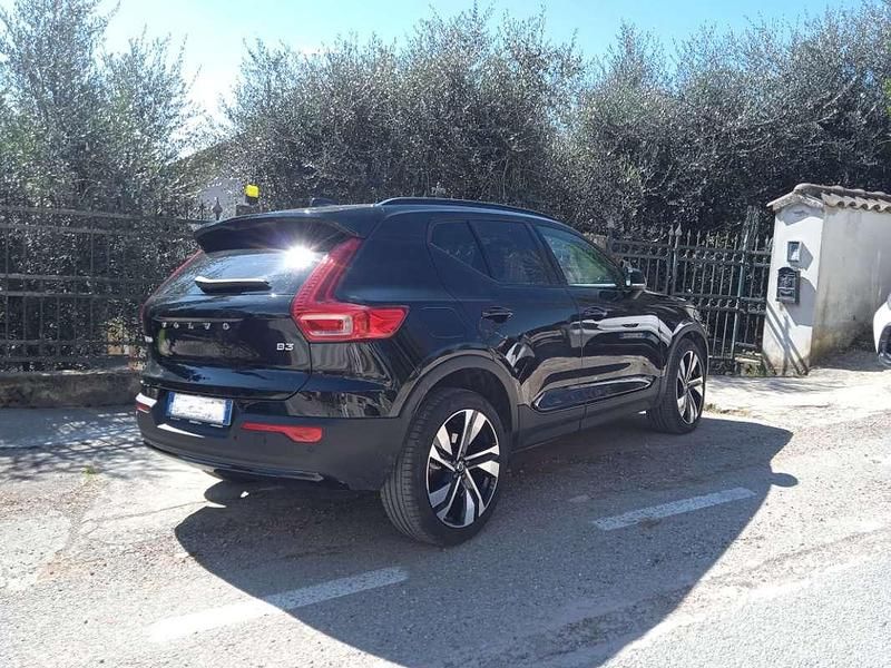 Usata Volvo XC40 Plus 163 CV (119 kW) 2025 Nero SUV