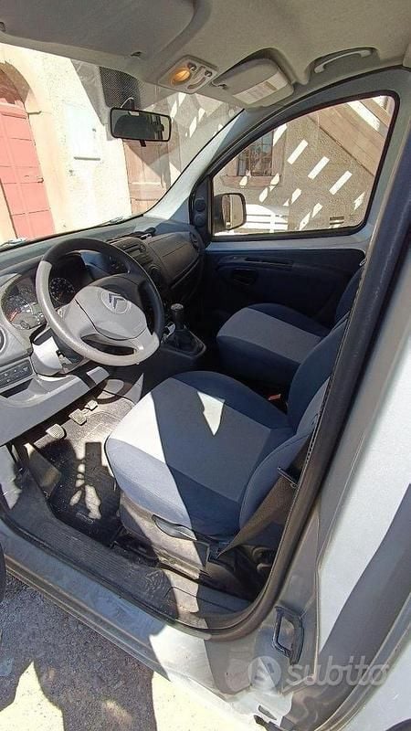 Usata Citroën Nemo 70 CV (51 kW) 2009 Grigio Monovolume