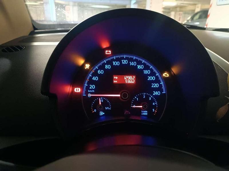 Usata VW New Beetle 105 CV (77 kW) 2009 Utilitaria