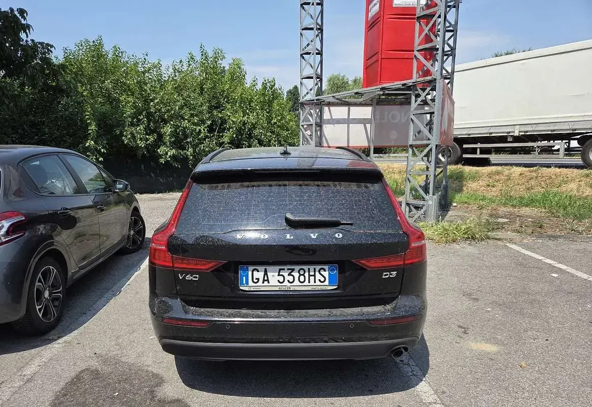 Usata Volvo V60 Business Edition 150 CV (110 kW) 2020 Station wagon