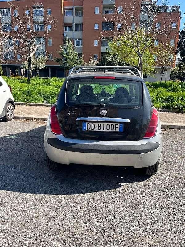 Usata Lancia Ypsilon 60 CV (44 kW) 2006 Utilitaria