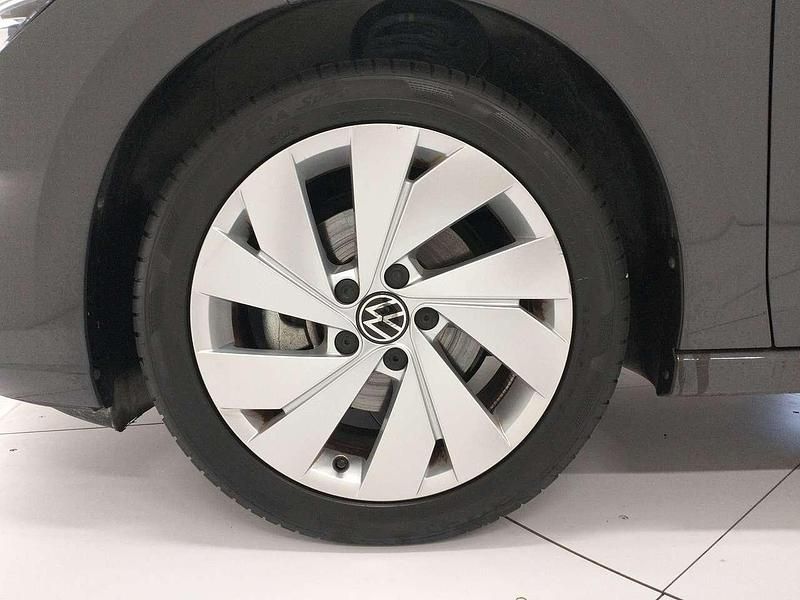Usata VW Golf VIII Style 131 CV (96 kW) 2023 Grigio Berlina