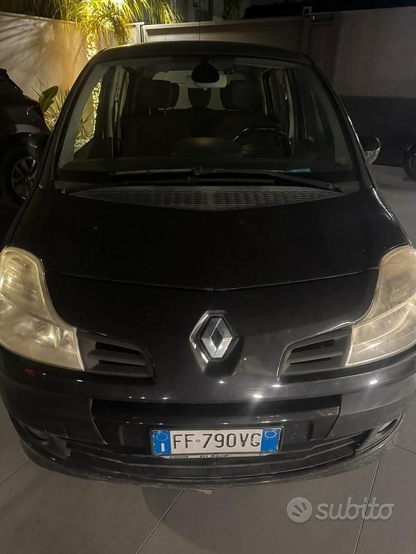 Usata Renault Modus 105 CV (77 kW) 2010 Nero Monovolume