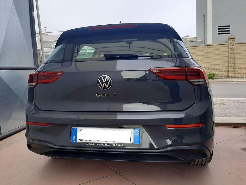 Usata VW Golf VII Sportline 116 CV (85 kW) 2020 Grigio urano Berlina