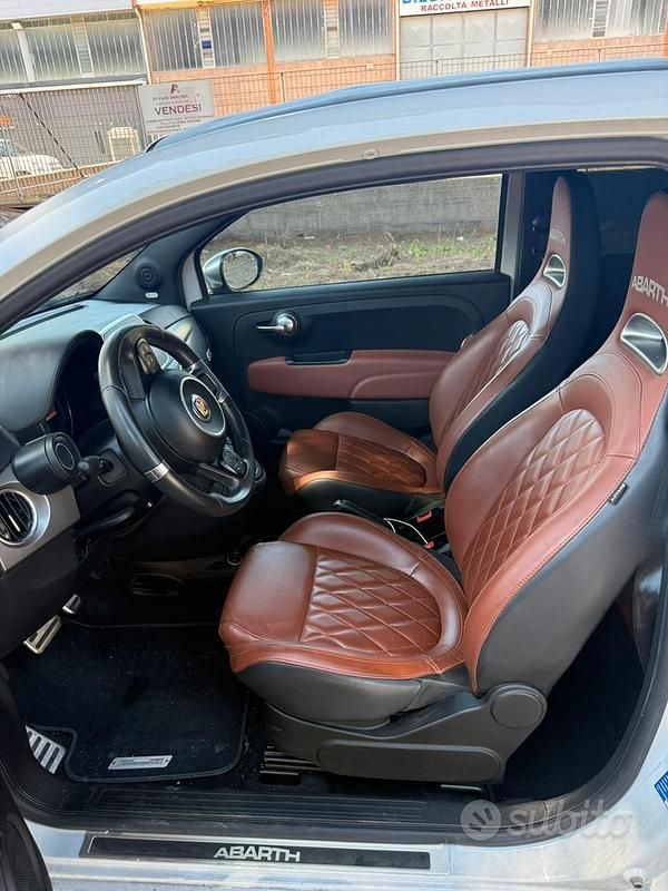 Usata Abarth 595C Turismo 165 CV (121 kW) 2021 Grigio Cabrio