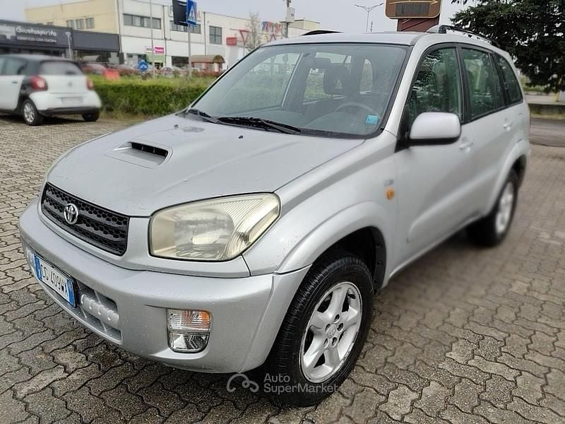 Usata Toyota RAV4 Sol 116 CV (85 kW) 2003 Argento SUV