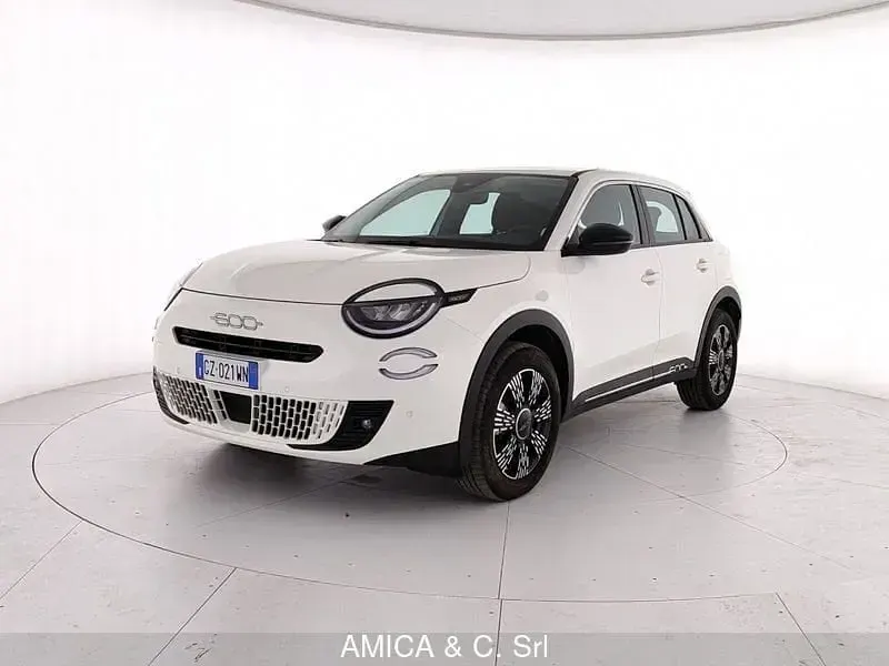Usata Fiat 600 Pop 145 CV (106 kW) 2025 Grigio SUV