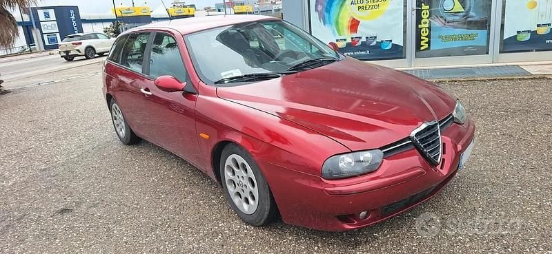 Usata Alfa Romeo 156 140 CV (102 kW) 2003 Rosso Station wagon