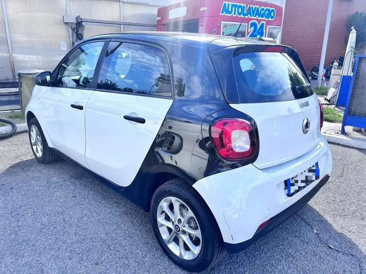 Usata Smart ForFour 71 CV (52 kW) 2015 Other Utilitaria