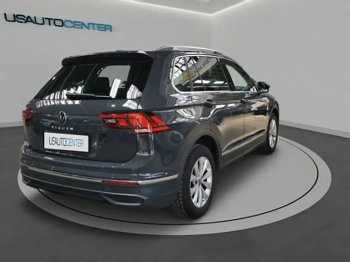 Usata VW Tiguan Elegance 150 CV (110 kW) 2023 Nero SUV