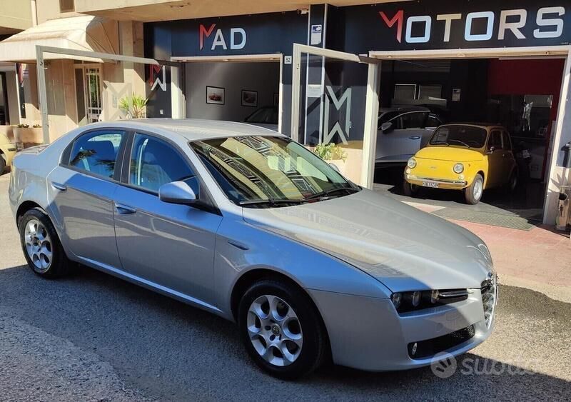 Grigio Usata 2006 Alfa Romeo 159 Progression Tre volumi | 4999 € - Immagine 1/4