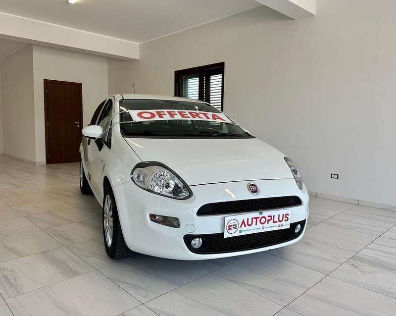 Bianco Usata 2017 Fiat Punto Street Due volumi | 7490 € (Molto cara) - Immagine 1/4