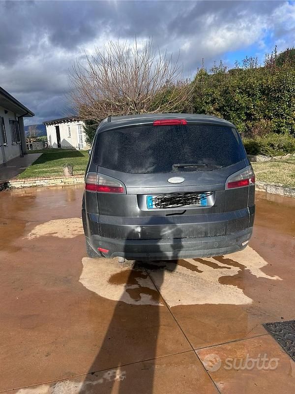 Usata Ford S-MAX Titanium 145 CV (106 kW) 2008 Grigio Monovolume