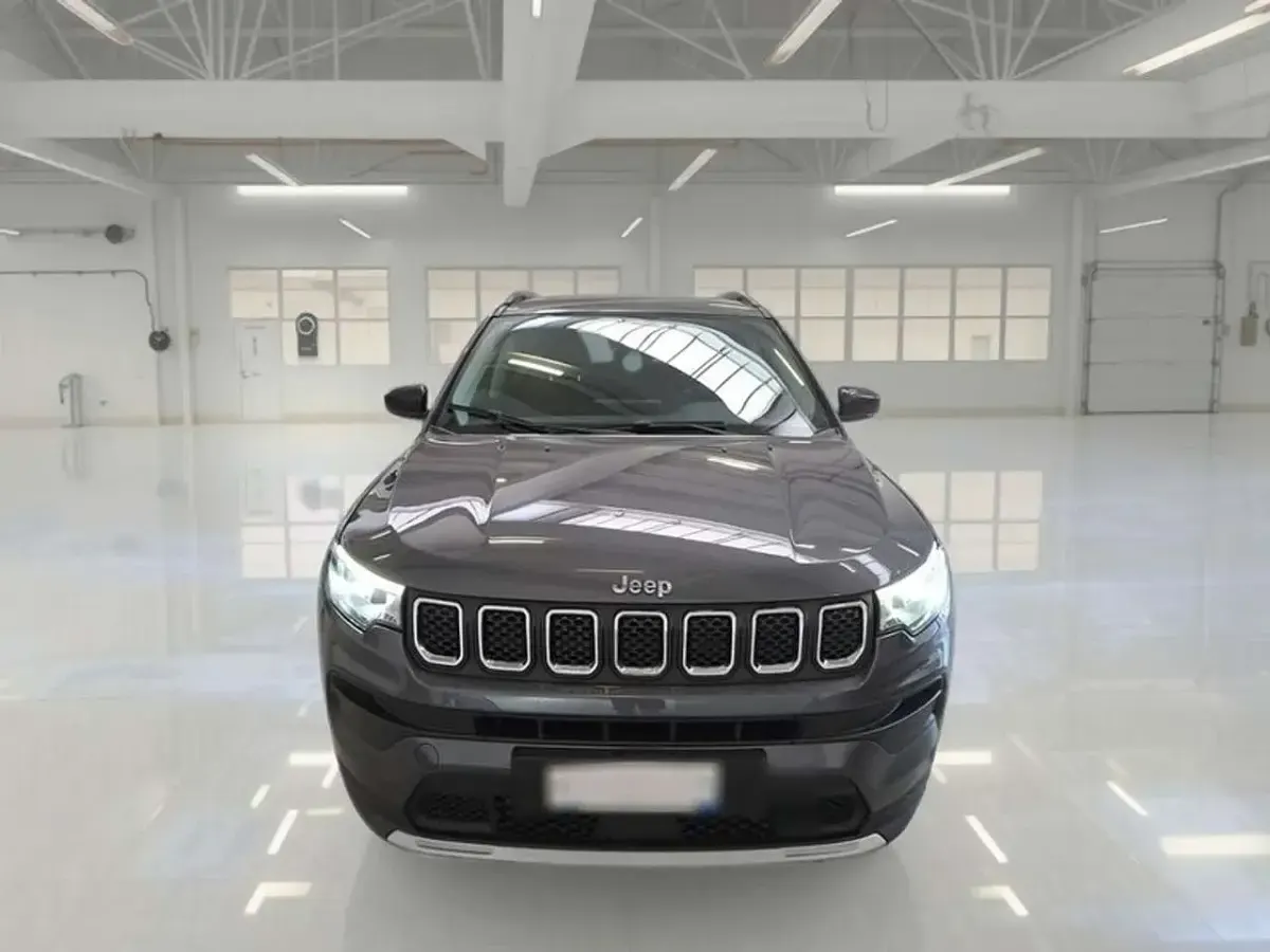 Usata Jeep Compass 131 CV (96 kW) 2023 Grigio SUV