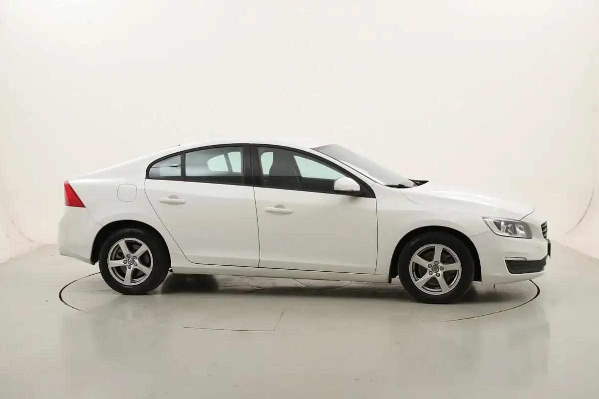 Usata Volvo S60 Kinetic 190 CV (139 kW) 2018 Berlina