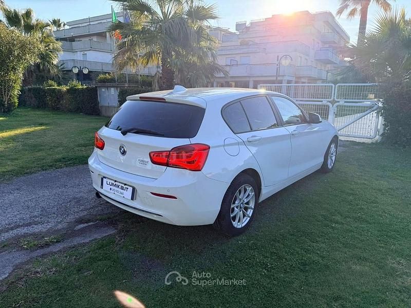 Usata BMW 118 Sport Line 150 CV (110 kW) 2019 Bianco Utilitaria