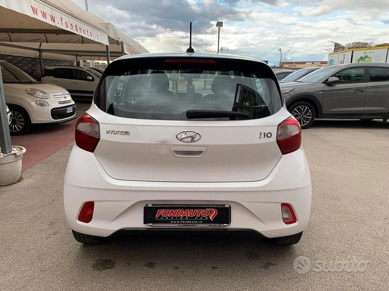 Usata Hyundai i10 Prime 67 CV (49 kW) 2021 Bianco Utilitaria