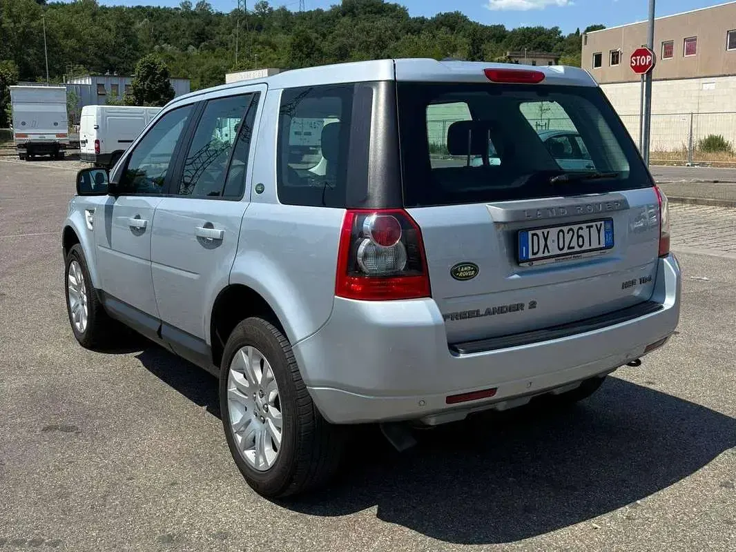 Usata Land Rover Freelander 2 HSE 160 CV (117 kW) 2009 Argento SUV