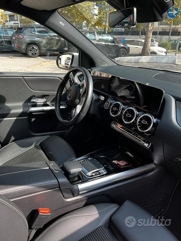 Usata Mercedes 220 2020 Bianco Berlina