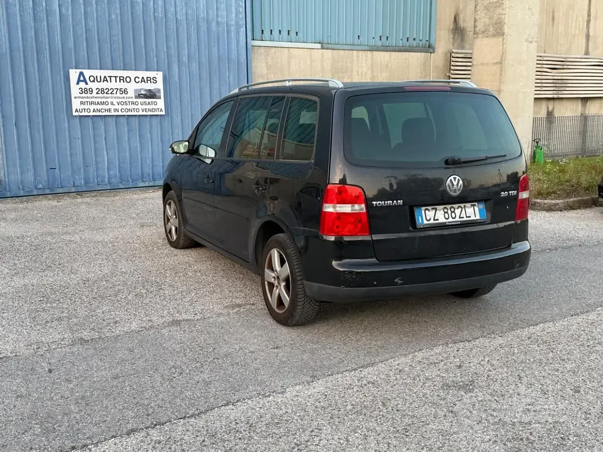 Usata VW Touran Trendline 140 CV (102 kW) 2006 Nero Monovolume