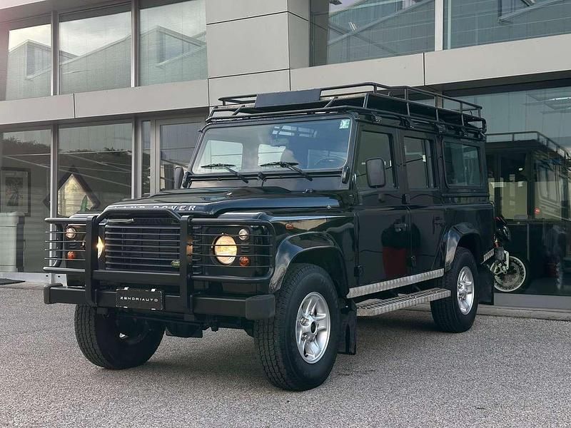 Usata Land Rover Defender SE 122 CV (89 kW) 2008 Nero Station wagon