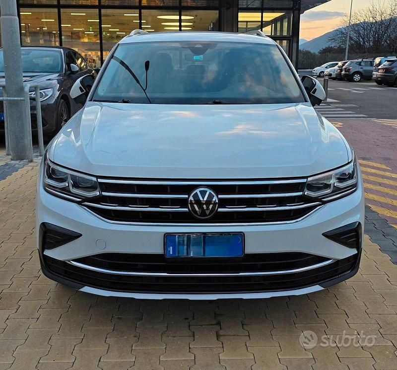 Usata VW Tiguan Elegance 150 CV (110 kW) 2021 Bianco SUV