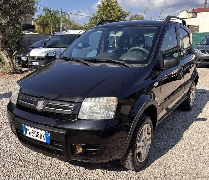 Nero Usata 2009 Fiat Panda 4x4 Climbing Due volumi | 4500 € (Ottimo prezzo) - Immagine 1/4