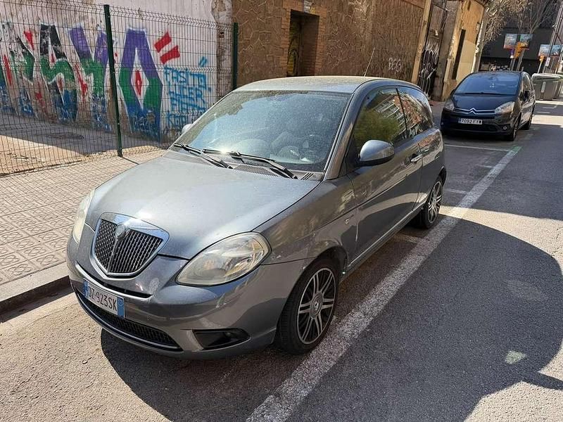 Usata Lancia Ypsilon 75 CV (55 kW) 2010 Utilitaria