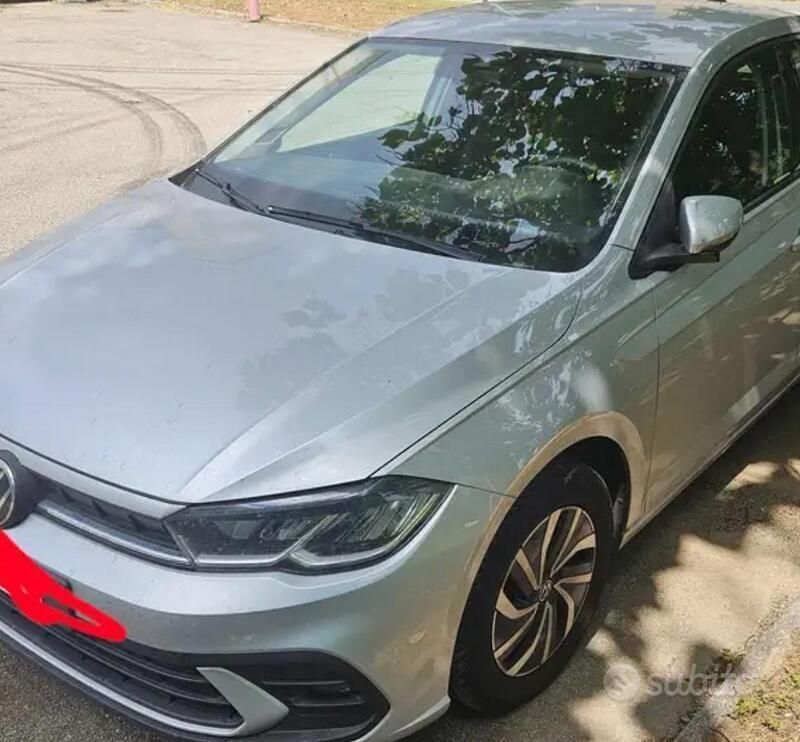 Usata VW Polo Style 95 CV (69 kW) 2023 Grigio Utilitaria