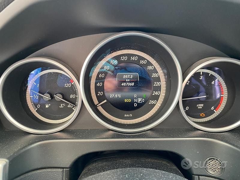 Usata Mercedes E220 Executive 184 CV (135 kW) 2016 Grigio Berlina
