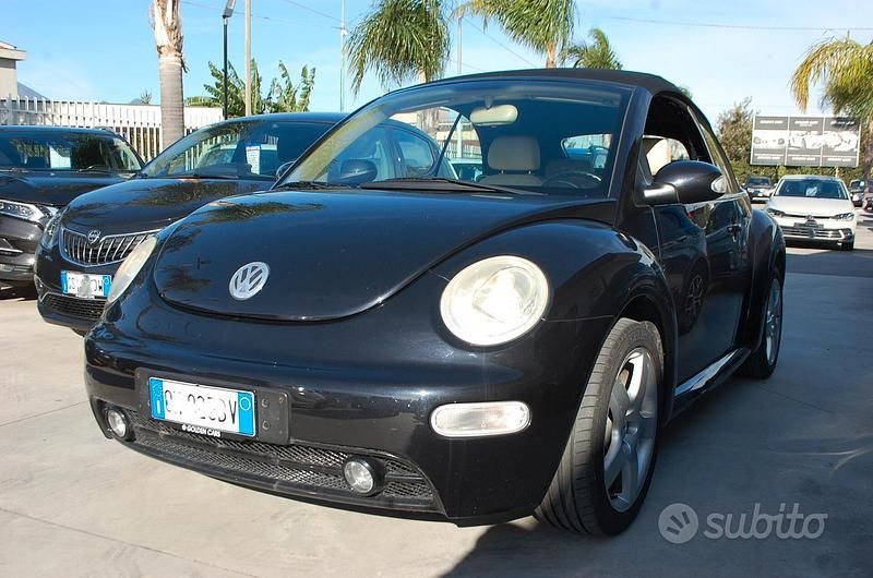 Usata VW New Beetle Cabriolet 101 CV (74 kW) 2005 Nero Cabrio
