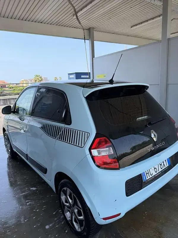 Usata Renault Twingo SE 71 CV (52 kW) 2015 Utilitaria