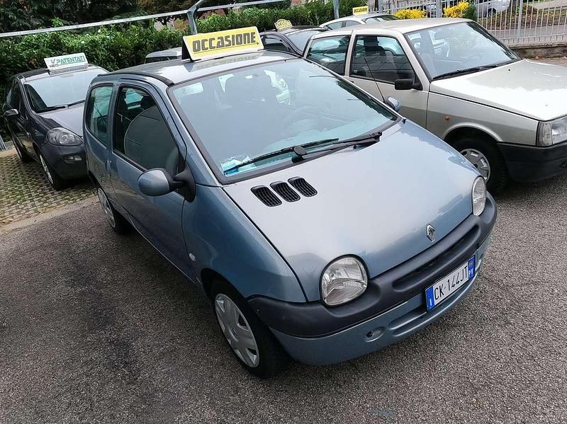 Blu/azzurro Usata 2004 Renault Twingo Due volumi | 3000 € (Buon prezzo) - Immagine 1/4