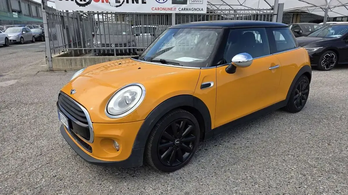 Usata Mini Cooper 136 CV (100 kW) 2014 Arancione Utilitaria