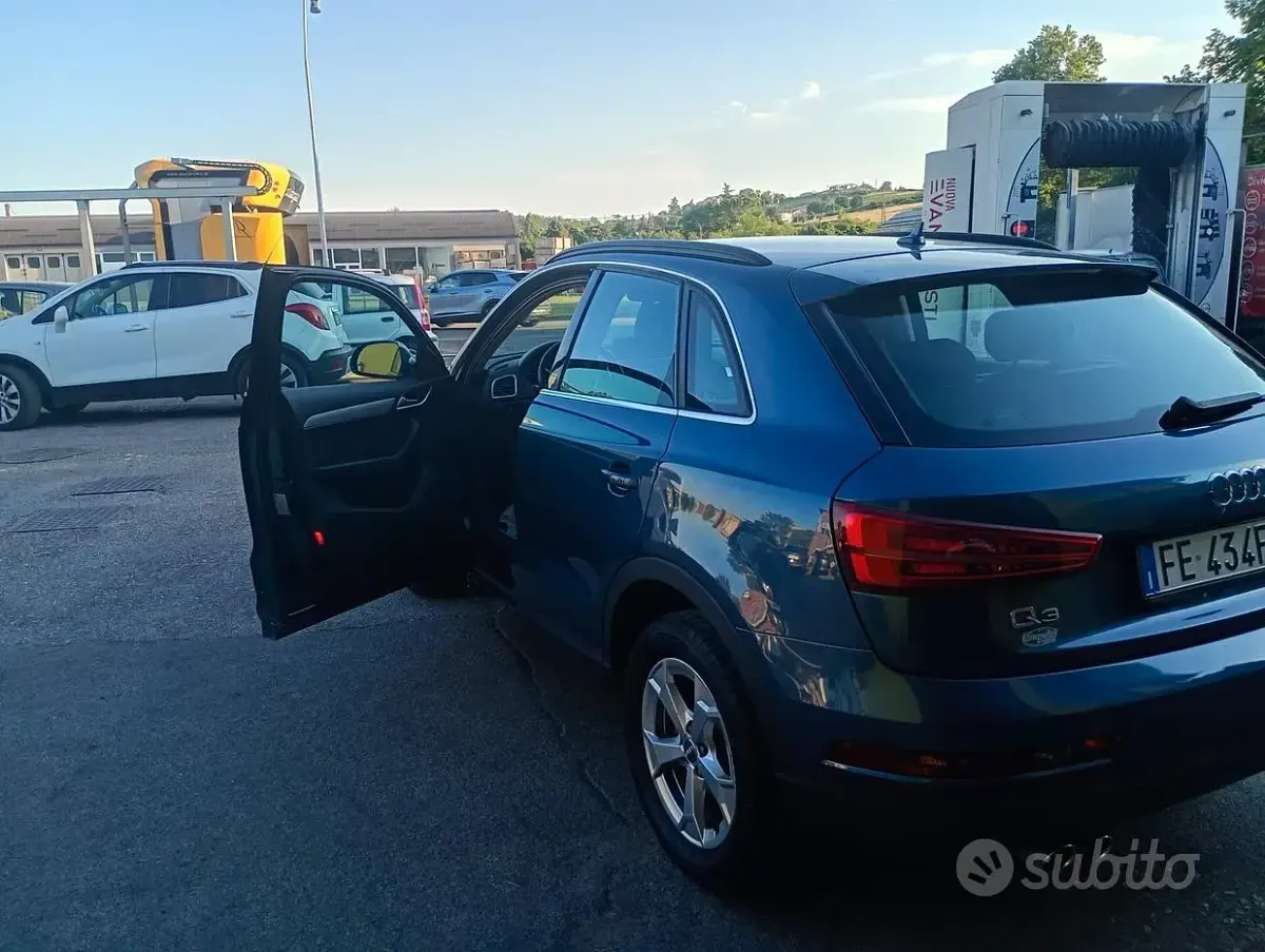 Usata Audi Q3 Sport 150 CV (110 kW) 2016 Bluazzurro SUV