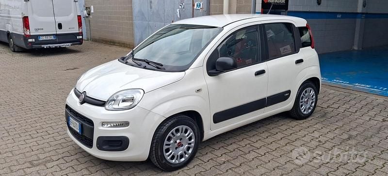 Usata Fiat Panda Pop 69 CV (50 kW) 2012 Bianco Utilitaria