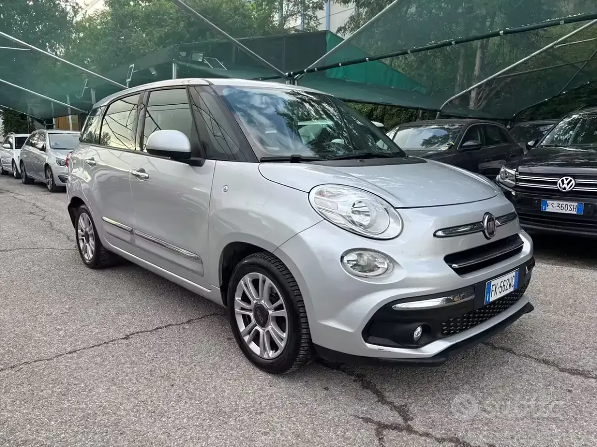 Usata Fiat 500L Lounge 120 CV (88 kW) 2017 Grigio Monovolume